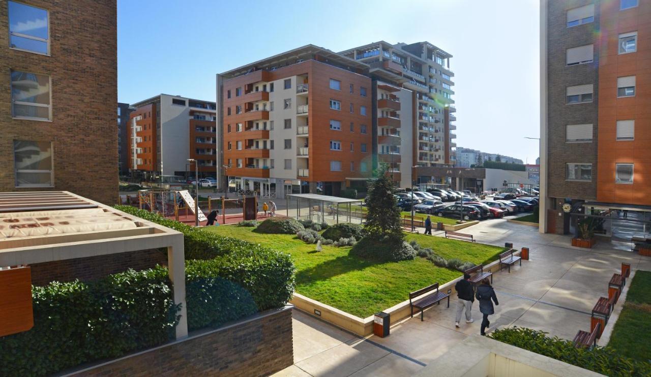 A Blok A8 Apartment Bezanija Bagian luar foto